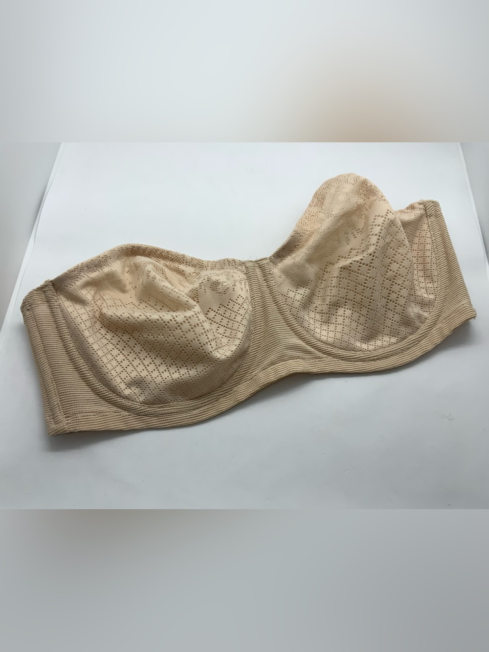 Wacoal Visual Effects Strapless Underwire Minimizer Bra - Picture 8 of 8